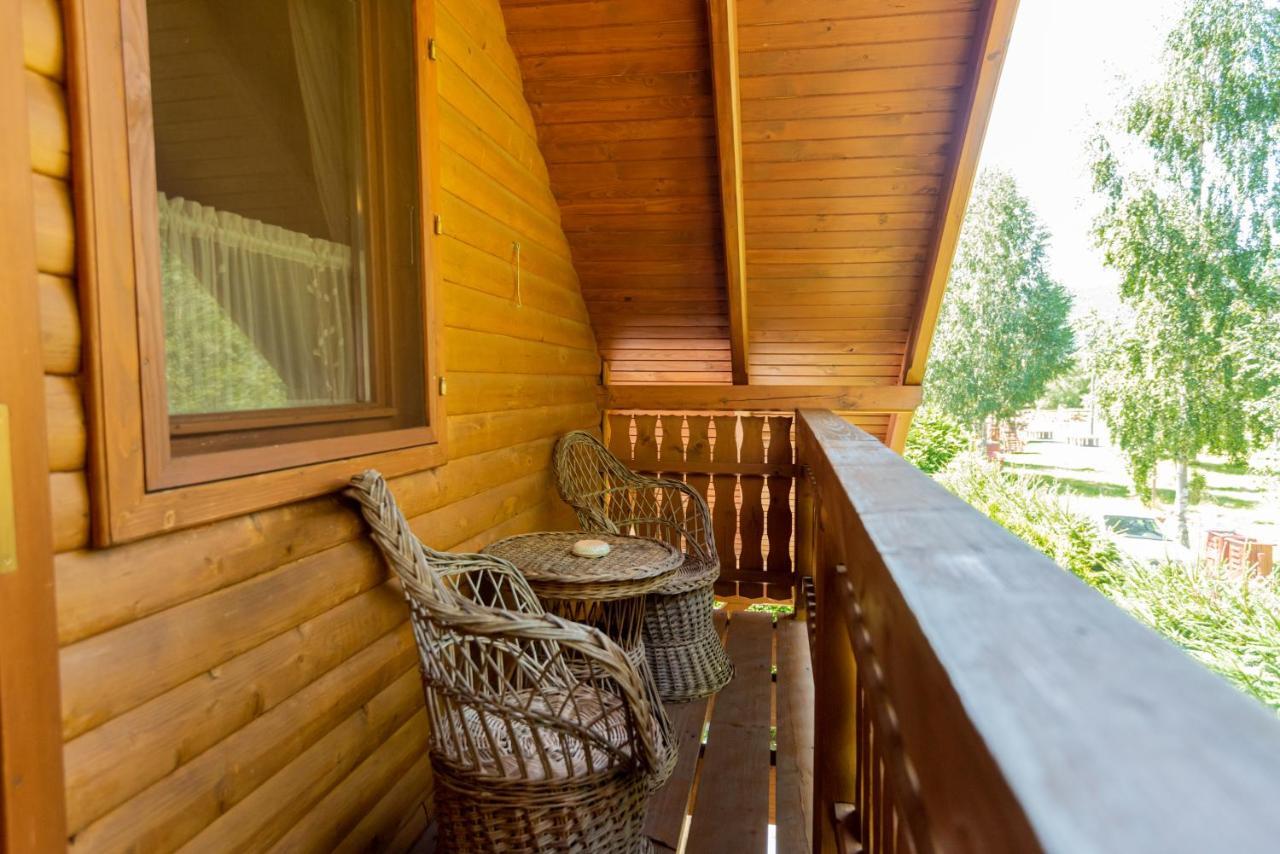 VárLak Sub Cetate Exterior foto